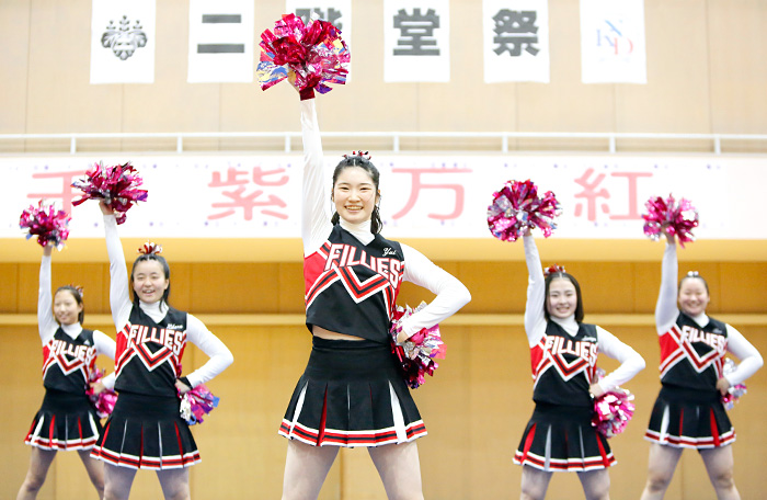 チアリーディング部 – 日本女子体育大学附属二階堂高校 – 日本女子体育